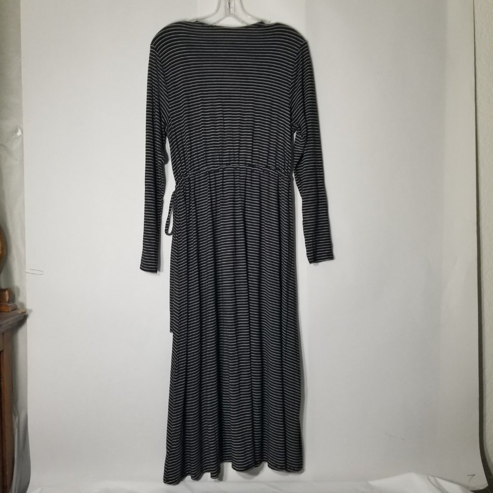 GAP Maternity Womens Sz M Long Sleeve Dress Faux Wrap Black White Striped V-Neck - Picture 7 of 10